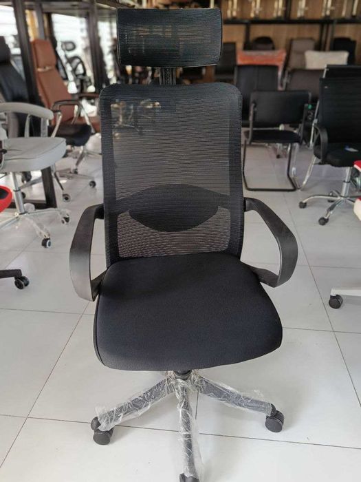 Кресло для офиса и дома -  UNO