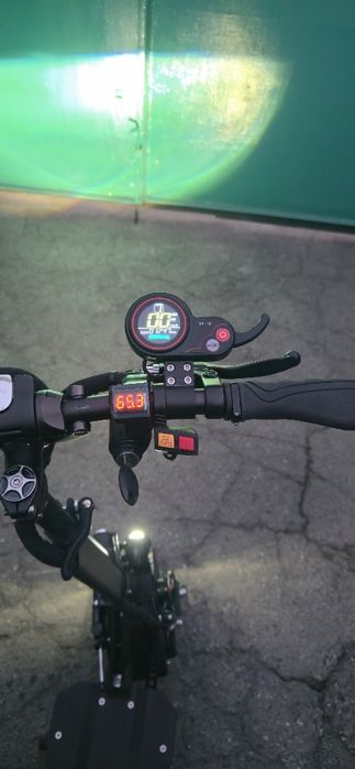 Электросамокат Genesis