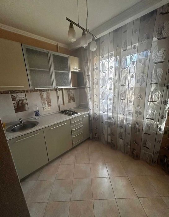 Продам квартиру  5 мкр