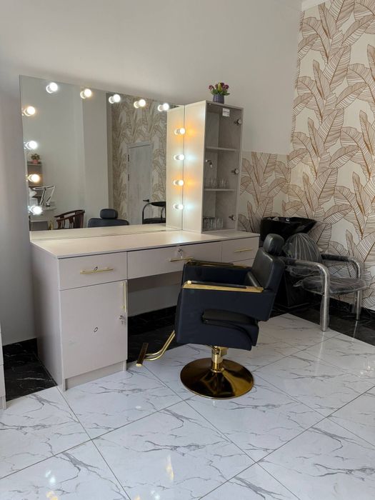 Требеются мастера для салона красоты