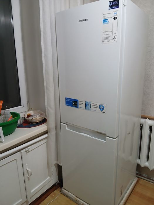Продам б/у холодильник