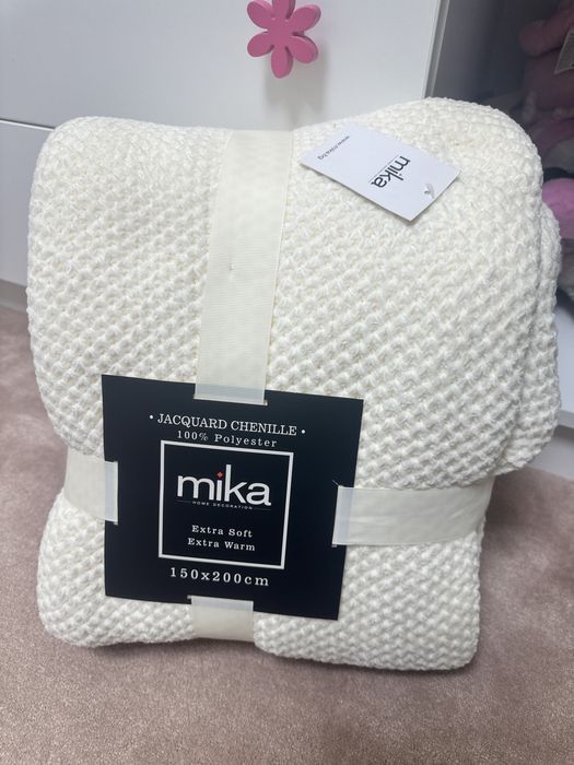 Пухкаво одеало Mika