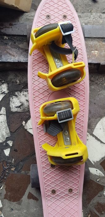 Продам скейтборт пластик