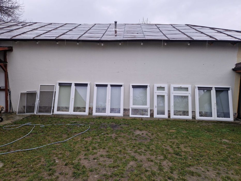 Ferestre termopan Rehau