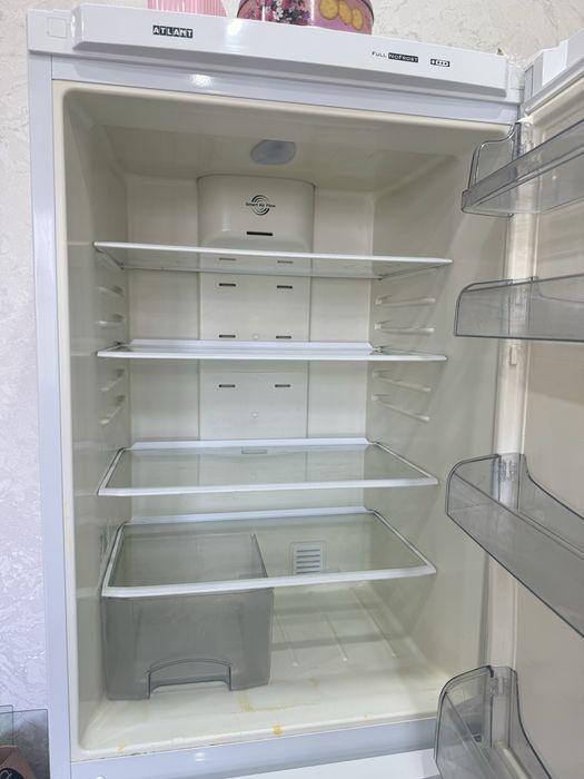 Атлант холодильник сатылады