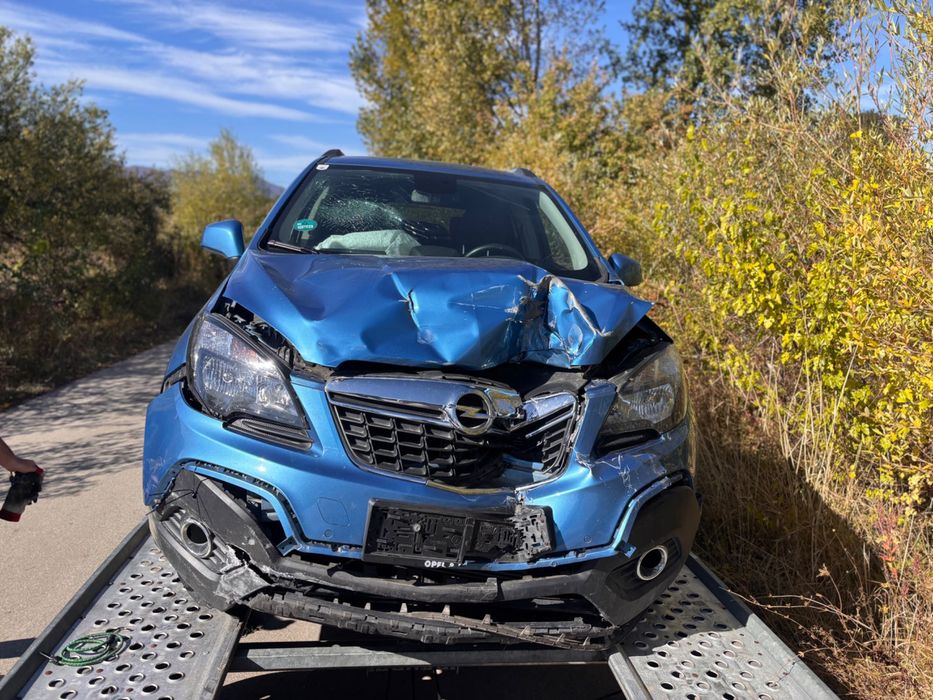 OPEL MOKKA на части