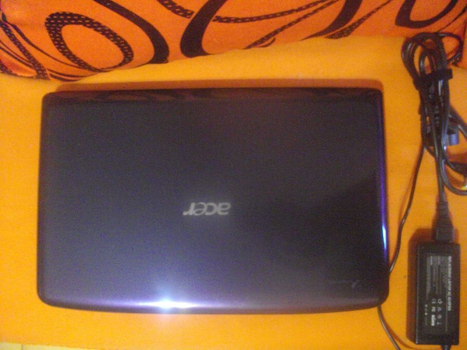 15,6" ACER Aspire 5536-Лаптоп-Отличен-RAM 4GB/HD 320GB/AMD Dual 2,1GHz