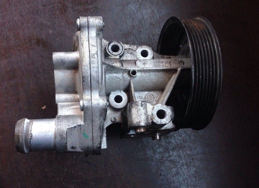 Водна помпа за Ford Transit Mk6 Tddi дизел (2000–2006) 2U1Q-8A558-BB