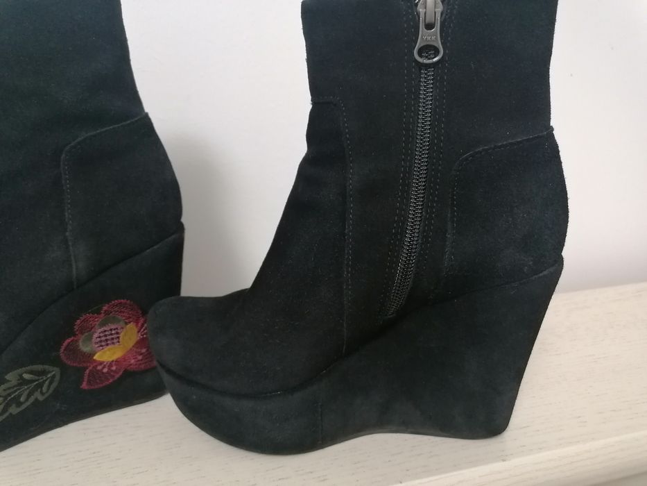 Ghete cu talpa înaltă, mărimea 35