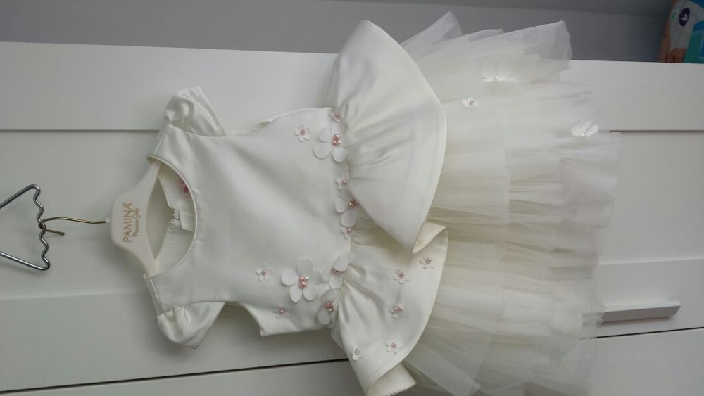 Rochiță deosebită Anne Bebe, de ocazie specială