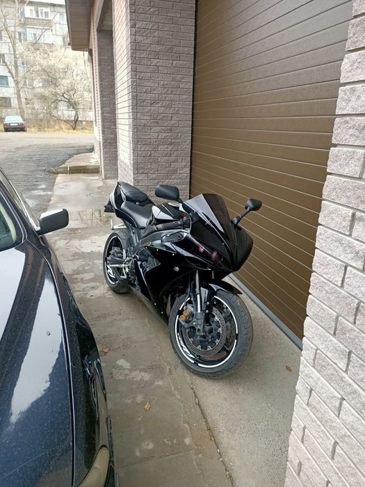 Продам спортбайк YAMAHA R1