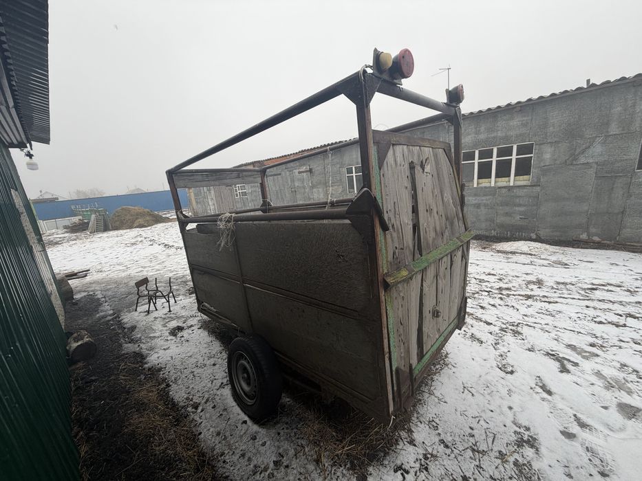 Продам прицеп коневоз