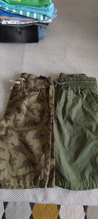 Дрехи за момче(Дебел суитшърт,панталони,ризи,тениски,суитшърти с качу