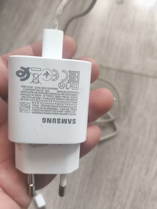 Зарядное устройство оригинальный разные