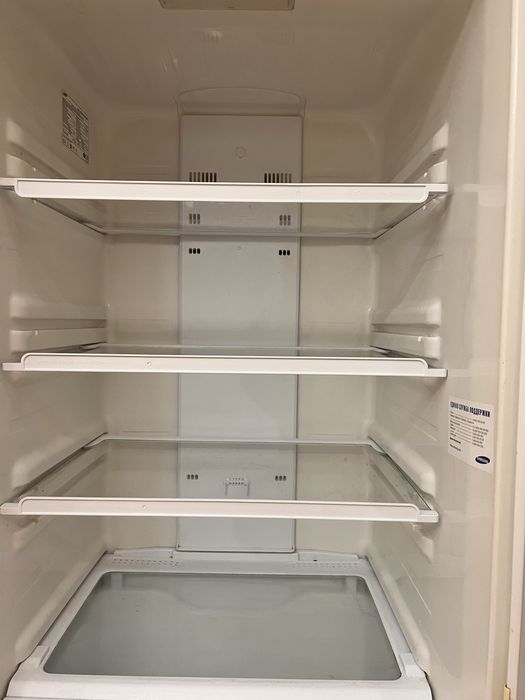 Продается холодильник Самсунг