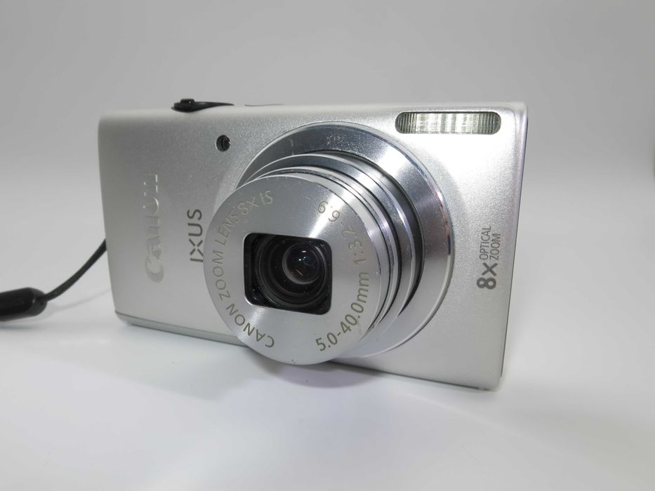 Canon IXUS 125 червен компактен цифров фотоапарат FULL-HD видео, 16 мегапиксела, 5х оптичен зум, дигитална камера уникално състояние като НОВА
