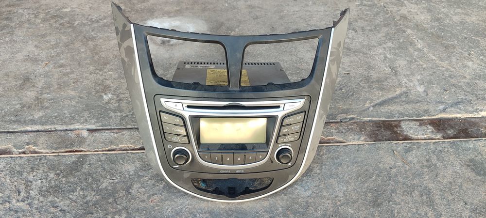 Магнитофон на Hyundai accent до 2014
