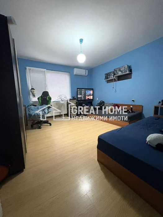 Топ локация!! Етаж от къща!! Вароша!!