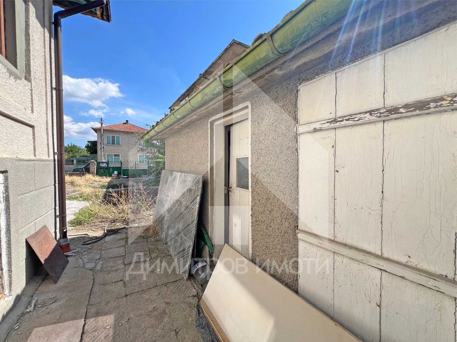 Продава се Къща в Нови пазар - 118 кв.м за 653 €/кв.м - Снимка #16