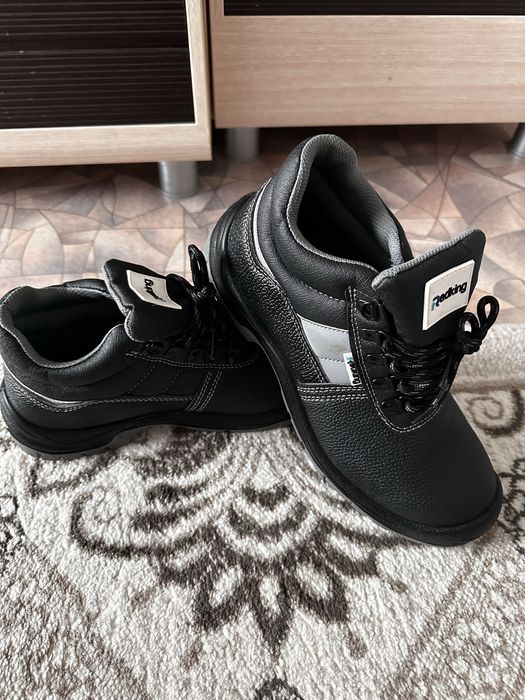 Продам ботинки рабочие, новые