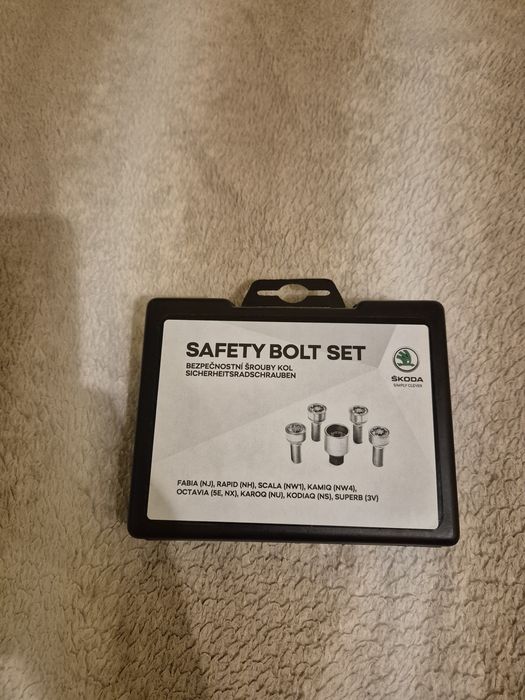 Секретни болтове Шкода