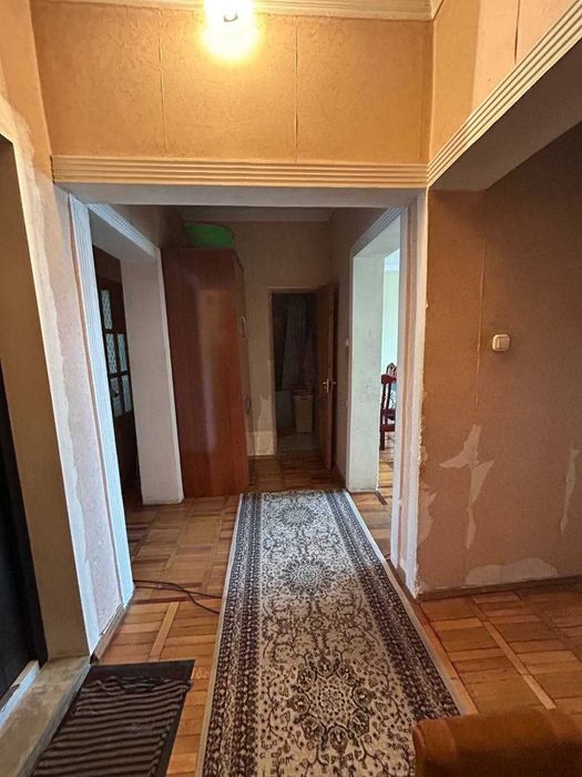 Продаётся Квартира Мирабадский район бывший магазин Гламур.