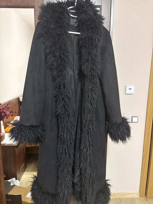 Черно палто готик стил