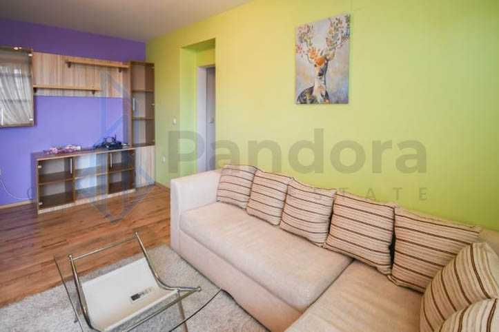 Тристаен апартамент под наем в кв. Студентски град