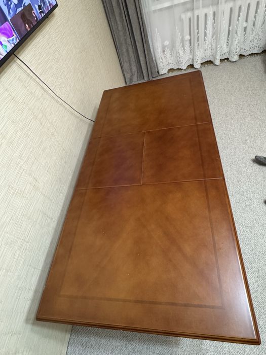 Продам стол в свящи с переездом