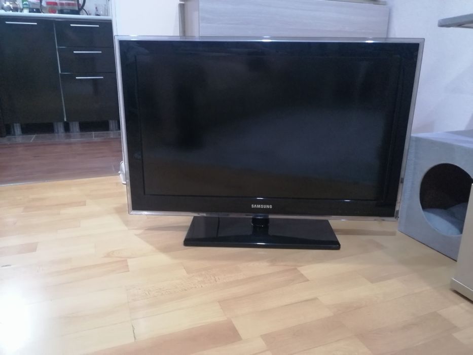 Телевизор SAMSUNG