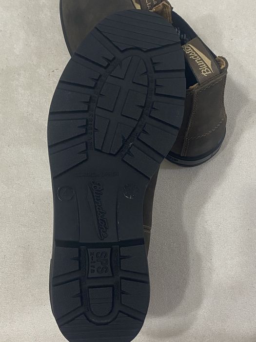 Ghete blundstone 585 numarul 37