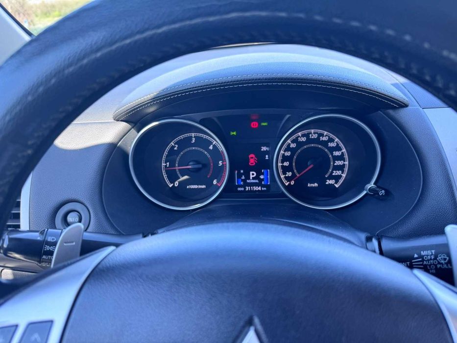 Mitsubishi Outlander 2,2 D