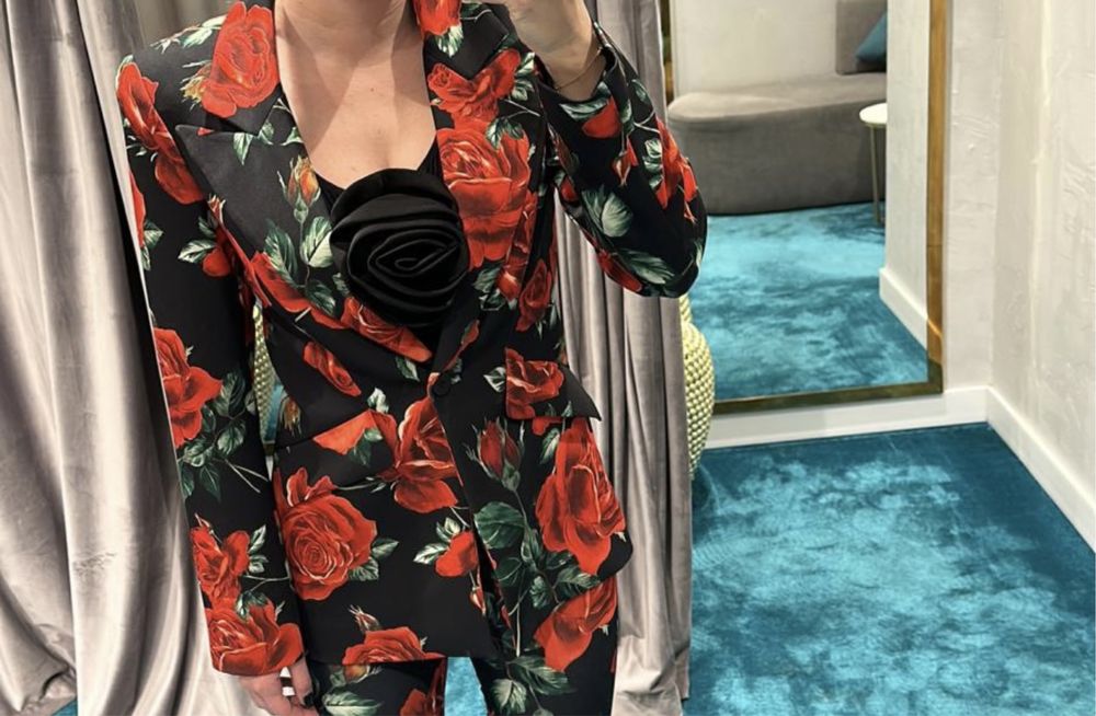 Pantaloni cu imprimeu