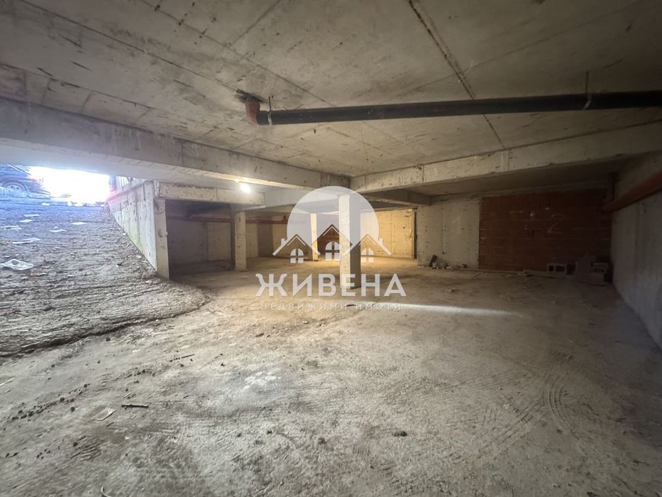 Продава се Гараж / Паркомясто в Варна, Лятно кино Тракия - 13 кв.м за 1924 €/кв.м - Снимка #6