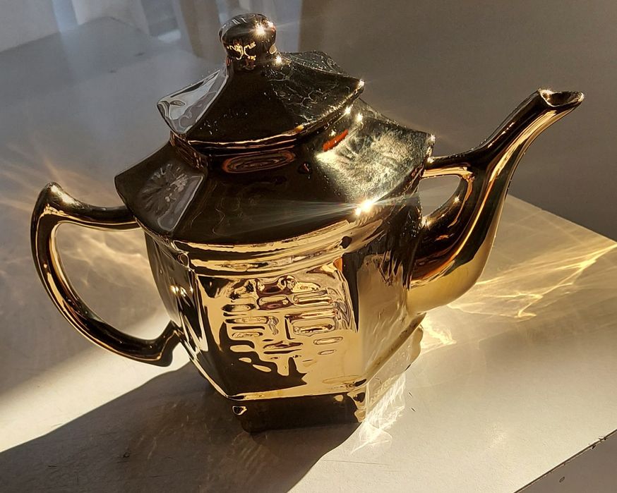 Чайники продам..