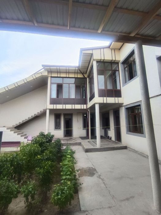 Арзон ховли сотилади