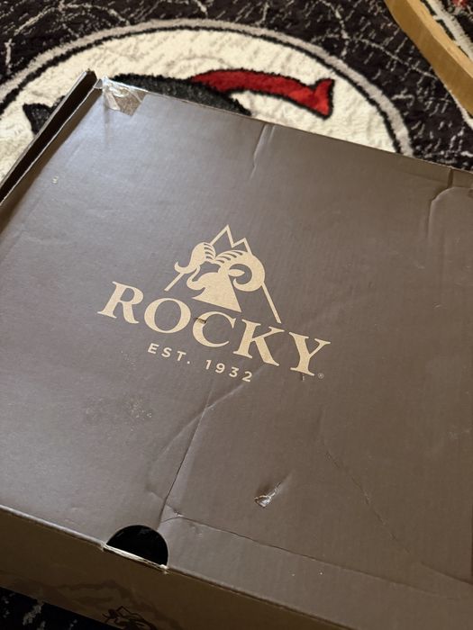 Vand bocanci rocky noi marimea 44