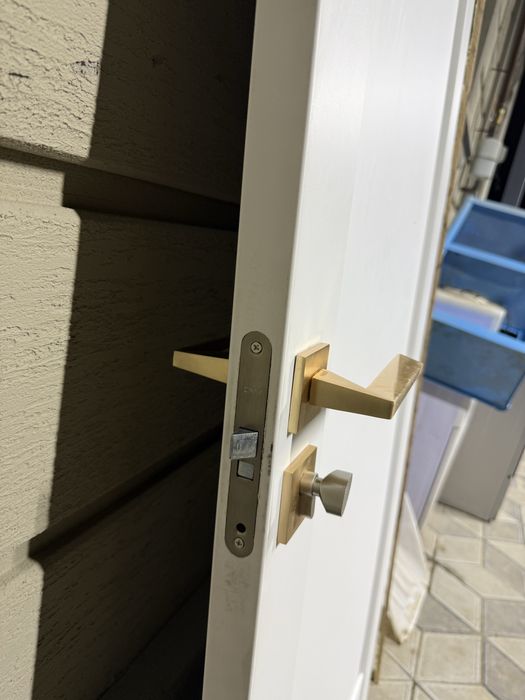 Межкомнатная дверь