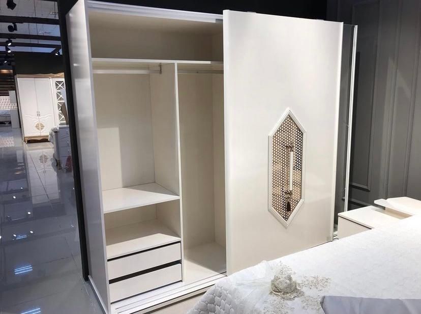 Продается спальняя гарнитура