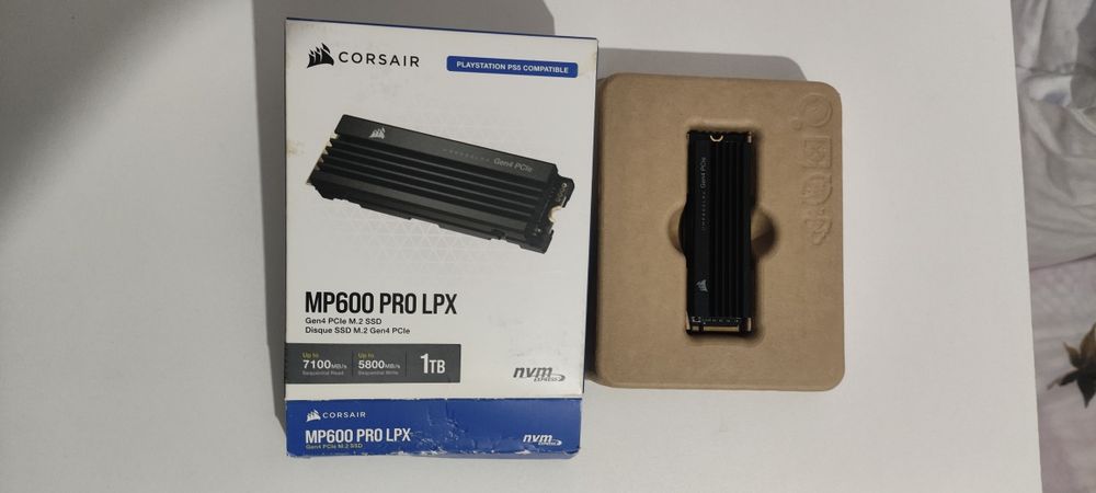 Продам SSD накопитель