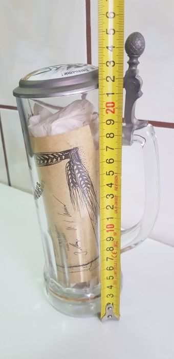 Halbă de bere germană cu capac