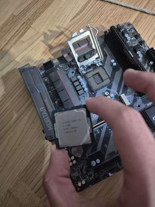 Vand kit pc- placa de baza + procesor+ ram