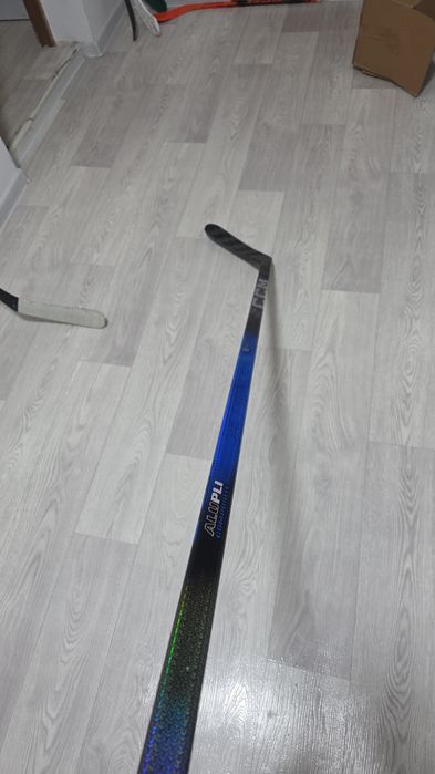 Продам клюшки новые в оригинале