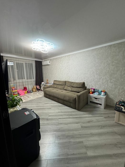Продам 2 ком.лениградку