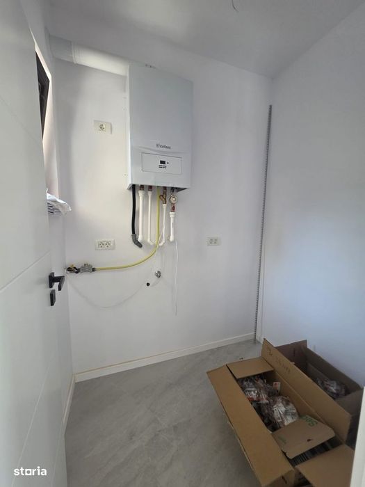 Casa individuala de tip P in suprafata de 90 mp. si teren 370 mp., Alb