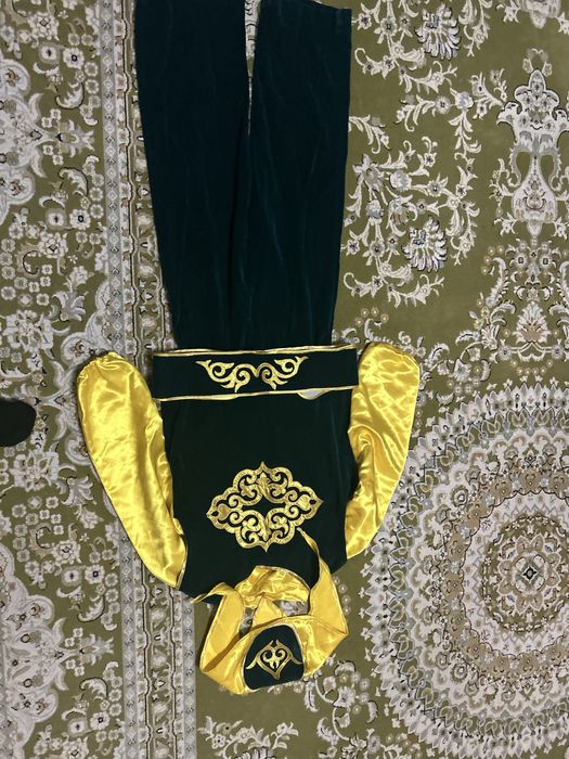 Қазақтын ұлтық киімі ер балаға