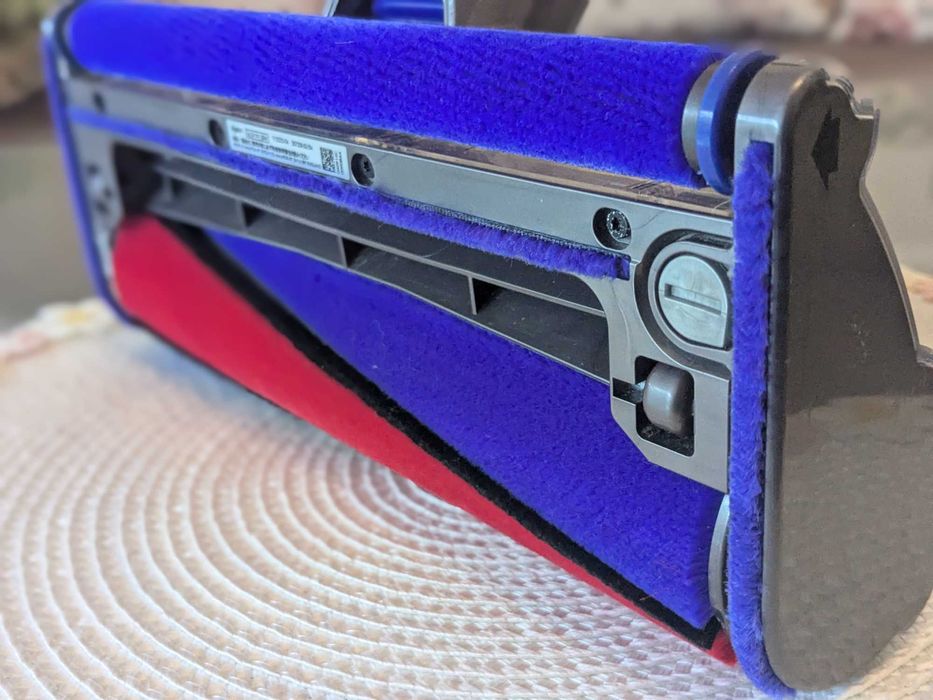 Оригинална Dyson v7 v8 мека четка за твърд под