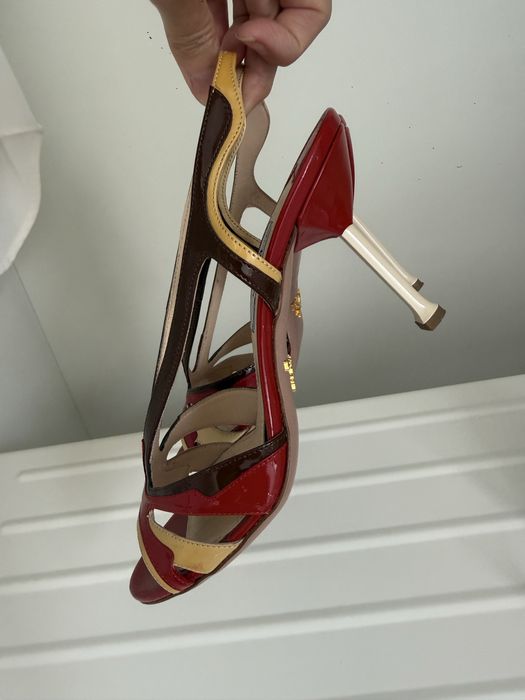 Винтажные босоножки Prada