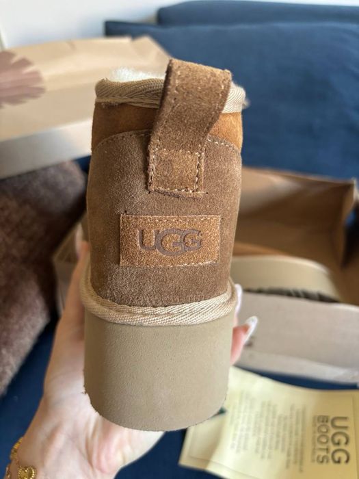 UGG Full box