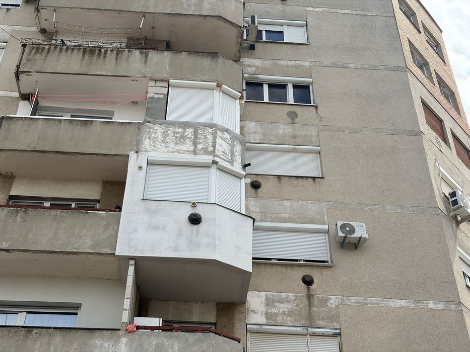 Garsonieră lux 36 mp, mobilată modern, zonă ultracentrală Bloc 82B